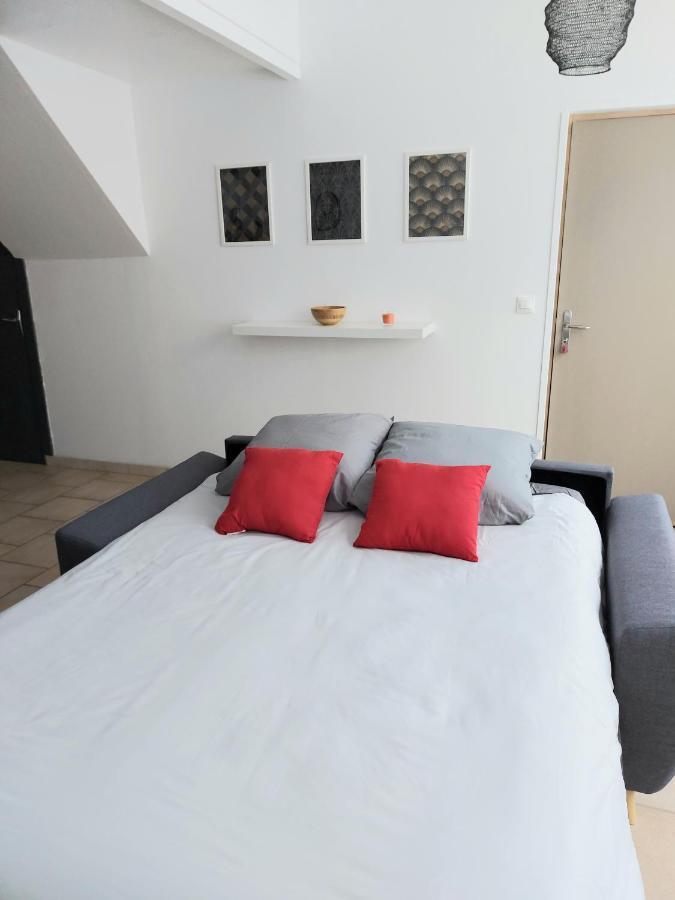מובז' Appart Confort#1, Centre-Ville, Gare A Pieds Proche Commodites מראה חיצוני תמונה